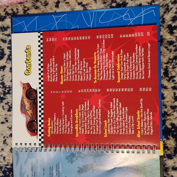 Disney the Magic Kitchen Cookbook - Picture 4 of 5